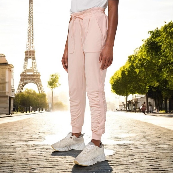 lululemon athletica Pants - Lululemon Beyond the Studio Jogger in Feather Pink Sz 2